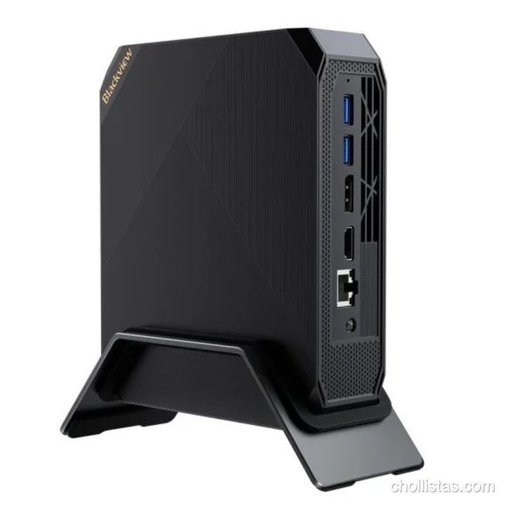 Mini PC Blackview MP200 en posición vertical sobre su soporte, mostrando sus puertos de conexión traseros y diseño compacto