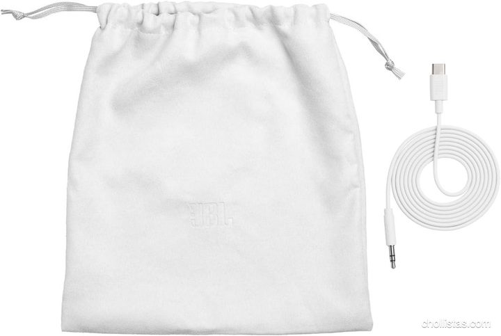 Funda de transporte de tela blanca y cable de audio con conectores USB-C y jack de 3,5 mm