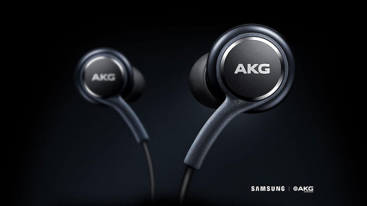 Chollazo auriculares AKG Samsung por 4,78 euros (Cupón Descuento)
